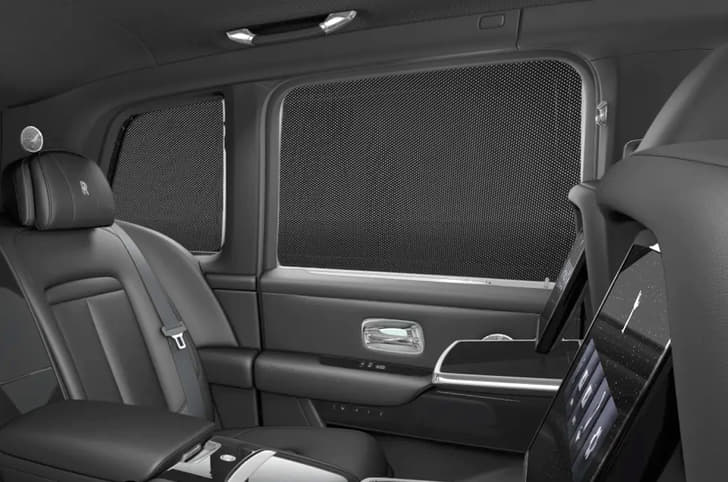 Rolls Royce Cullinan interior privacy curtains